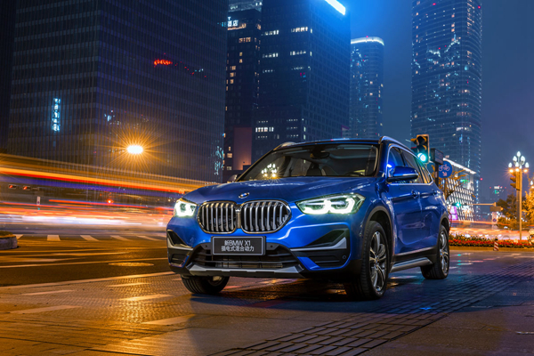 荣威插电式混动汽车价格及图片