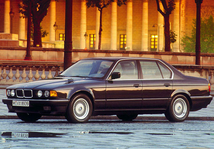 bmw_750i_6_00840000078c0541