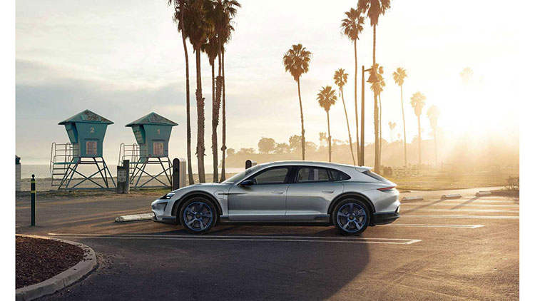 porsche-mission-e-cross-turismo