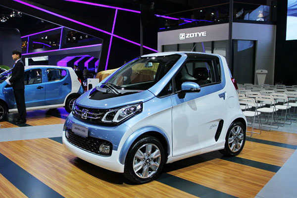 2016北京车展：众泰E200上市 终端售5.98万元