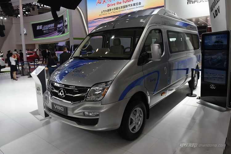 2017广州车展|上市 上汽大通FCV80售30万