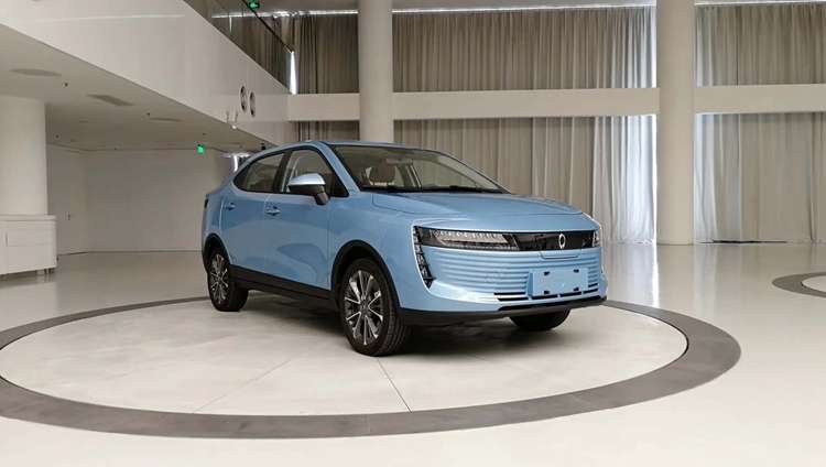 这款融合了轿车与SUV的欧拉iQ将于成都车展上市 