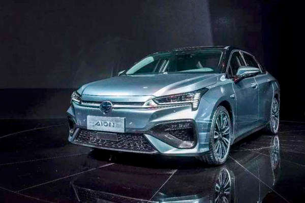 揭开神秘面纱 广汽新能源AION内饰曝光