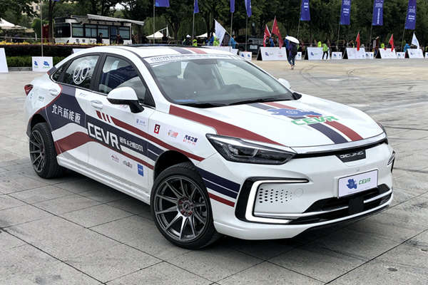 换装“BEIJING”新车标！NEDC 续航 451 km，北汽新能源EU7 将于成都车展上市