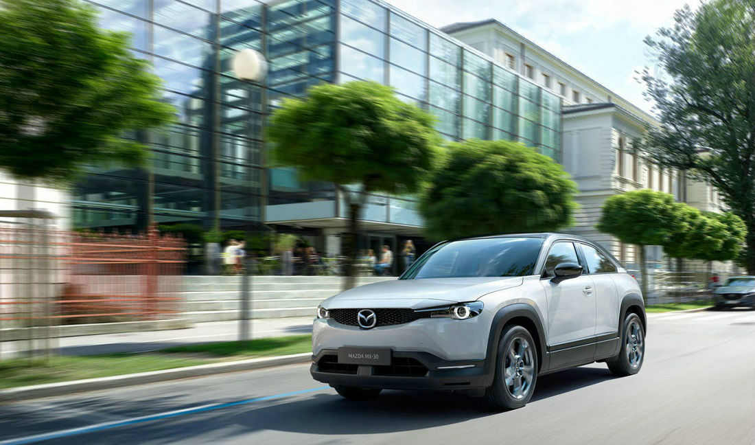 与劳斯莱斯同款对开门 续航200km 马自达首款电动车MX-30将投产