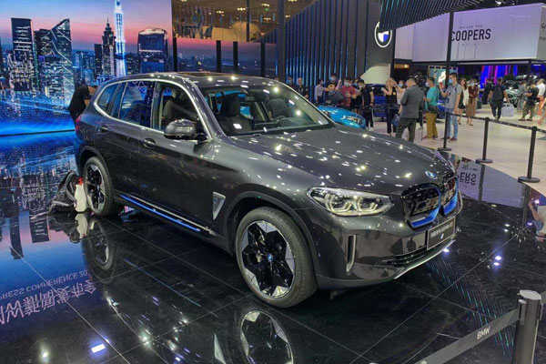 来自“BB”的凝视：宝马iX3、奔驰GLE 350 e正式上市